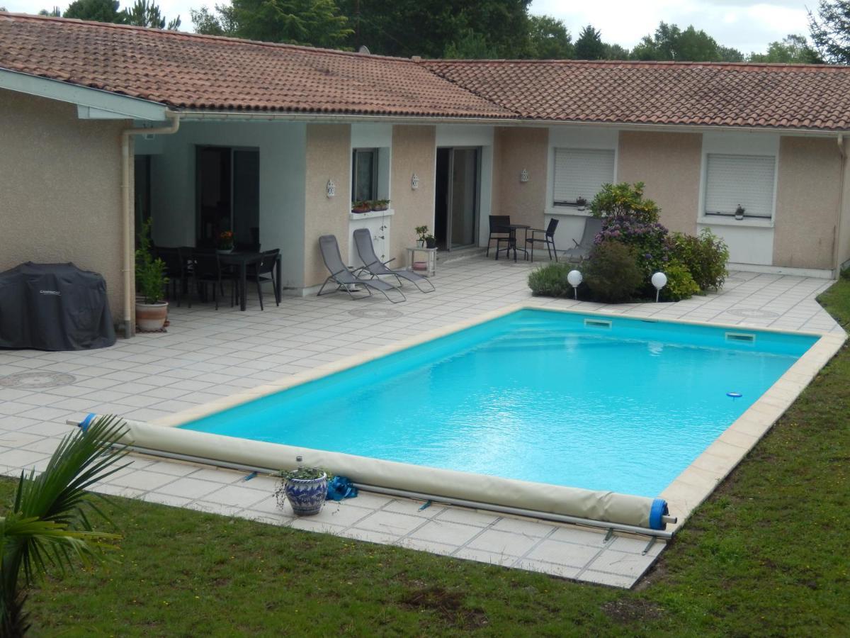Villa De Guénifey Josse Buitenkant foto